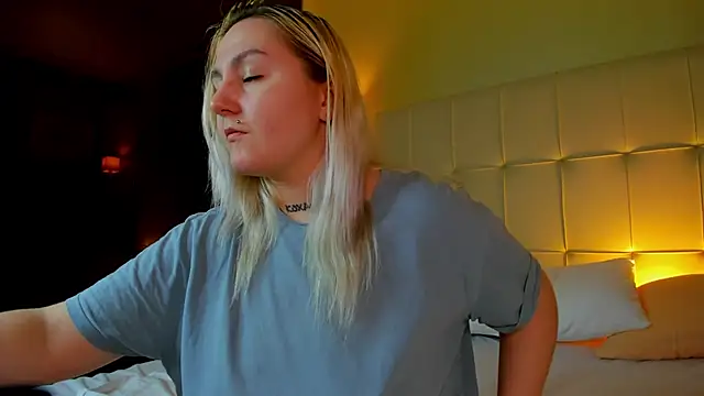 Debbie Taylor online show from 10-06-25, 04:04