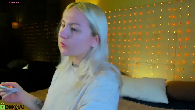 Debbie Taylor online show from 04-17-26, 05:27