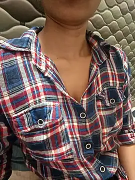 Rajni-Mehra online show from 11-30-25, 05:44