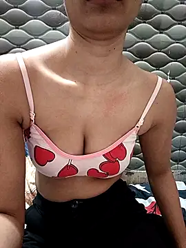 Rajni-Mehra online show from 02-06-26, 05:34