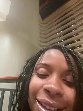 Snapshot of miamiworld chatting on 12-14-24, 08:13 miamiworld online show from 12-14-24, 08:13