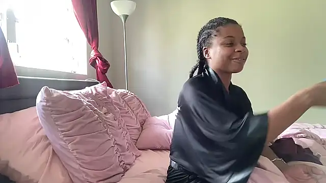 Snapshot of miamiworld chatting on 09-27-25, 03:50 miamiworld online show from 09-27-25, 03:50