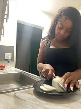 Snapshot of miamiworld chatting on 11-12-25, 11:14 miamiworld online show from 11-12-25, 11:14