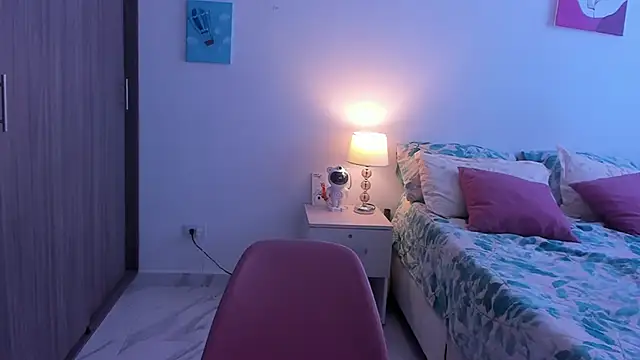 Snapshot of adop_me__ chatting on 03-15-25, 07:38 adop me online show from 03-15-25, 07:38