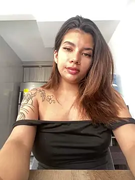 Snapshot of adop_me__ chatting on 03-21-25, 08:29 adop me online show from 03-21-25, 08:29