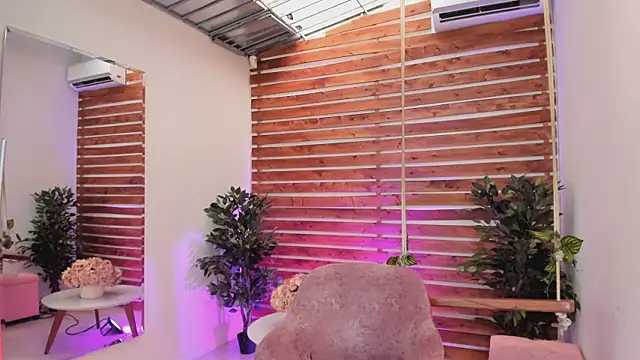 Sapphire Venuss online show from 12-07-24, 09:00