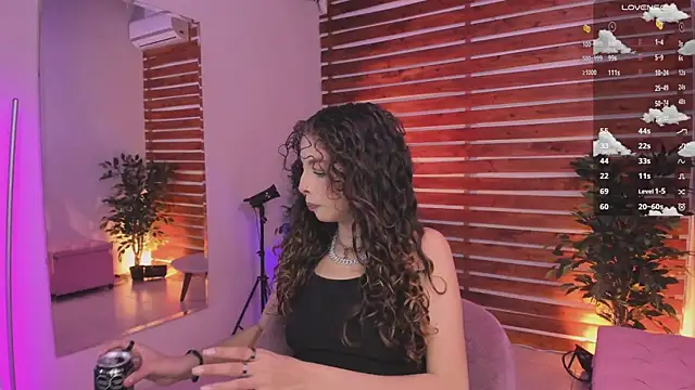 Sapphire Venuss online show from 11-26-25, 01:17