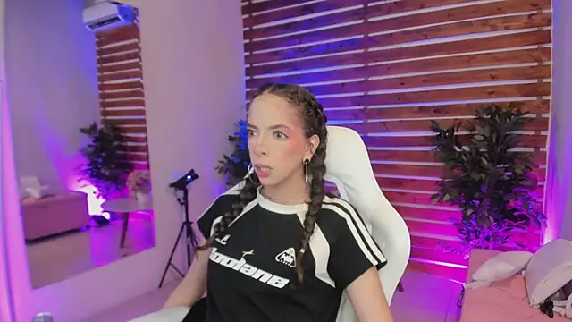 Sapphire Venuss online show from 02-24-26, 12:52