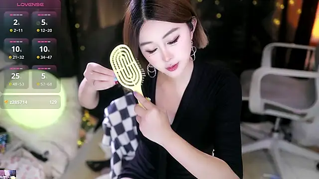 Snapshot of Evajoannana chatting on 09-28-25, 02:11 Evajoannana online show from 09-28-25, 02:11