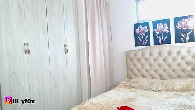 Snapshot of lily_f00x chatting on 11-19-25, 12:38 lily f00x online show from 11-19-25, 12:38