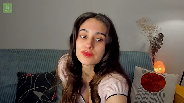 erika hoiree online show from 03-22-25, 01:11