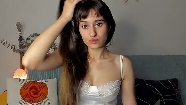 erika hoiree online show from 09-16-25, 03:29