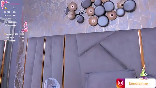 Snapshot of KimDevinne chatting on 12-15-24, 09:56 KimDevinne online show from 12-15-24, 09:56