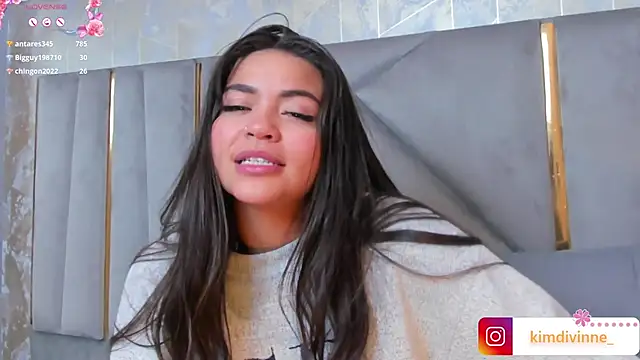 Snapshot of KimDevinne chatting on 02-05-25, 08:54 KimDevinne online show from 02-05-25, 08:54