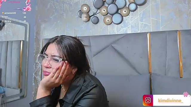 Snapshot of KimDevinne chatting on 02-08-25, 02:47 KimDevinne online show from 02-08-25, 02:47