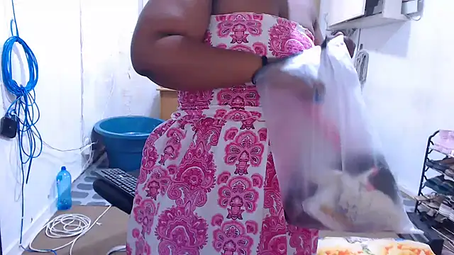 BigbootyNickyx online show from 02-10-26, 11:20