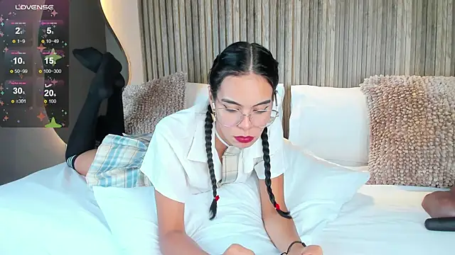 AnahinClar online show from 11-12-25, 05:24