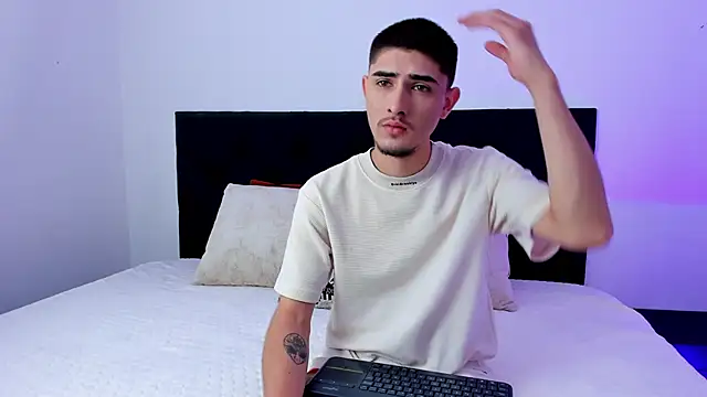 PhilipRich online show from 12-26-24, 03:42