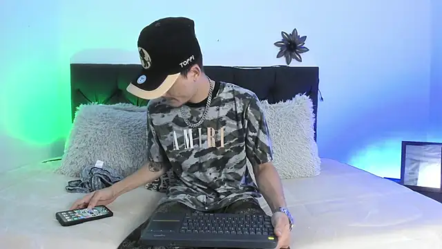 PhilipRich online show from 03-18-25, 07:10