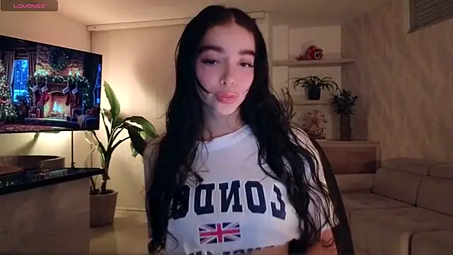 Siny Moore online show from 11-29-25, 01:30