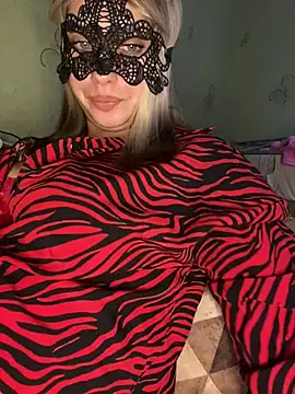 69Laura696 online show from 02-11-25, 09:25