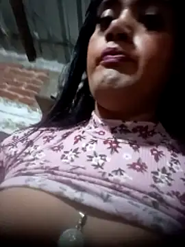 yovana13 online show from 10-26-25, 09:15