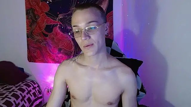 Snapshot of Im_Oliverpark chatting on 10-01-25, 11:22 Im Oliverpark online show from 10-01-25, 11:22