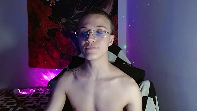 Snapshot of Im_Oliverpark chatting on 10-20-25, 11:05 Im Oliverpark online show from 10-20-25, 11:05