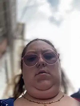 Chloee ep online show from 12-27-24, 07:24