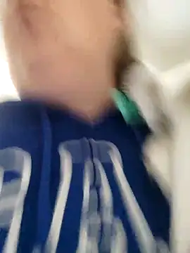 Chloee ep online show from 02-26-25, 05:39