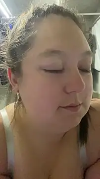 Chloee ep online show from 06-12-26, 05:06
