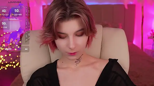 HaylaAmber online show from 12-13-24, 08:26