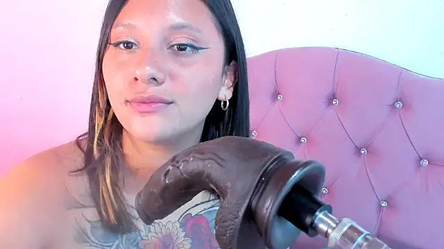 Mila nixon02 online show from 12-14-24, 06:20