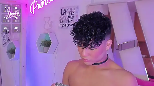 Snapshot of EthanCollens chatting on 01-18-25, 09:55 EthanCollens online show from 01-18-25, 09:55