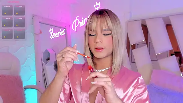 Snapshot of EthanCollens chatting on 02-08-25, 09:46 EthanCollens online show from 02-08-25, 09:46