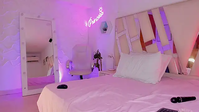 Snapshot of EthanCollens chatting on 11-14-25, 10:07 EthanCollens online show from 11-14-25, 10:07