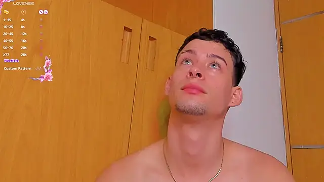 JadeSmiith  online show from 12-13-24, 01:04