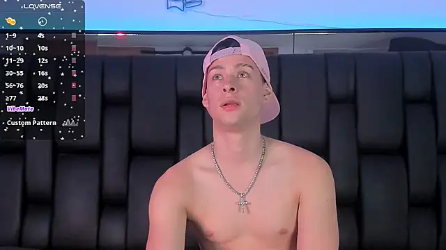 JadeSmiith  online show from 02-08-25, 10:40