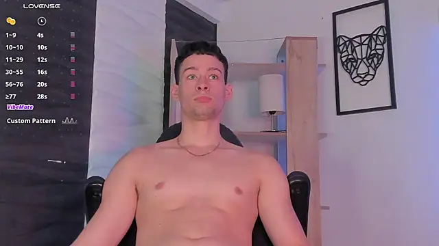 JadeSmiith  online show from 02-18-25, 09:42