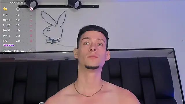 JadeSmiith  online show from 03-22-25, 01:32