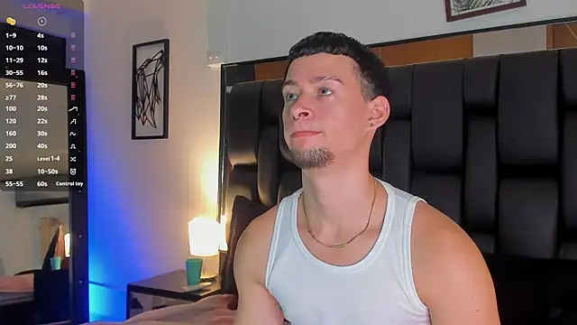 JadeSmiith  online show from 09-19-25, 10:21