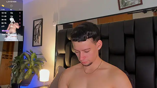 JadeSmiith  online show from 09-22-25, 10:23