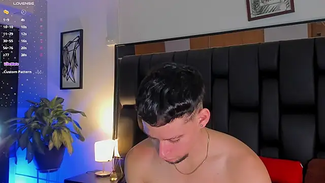 JadeSmiith  online show from 10-07-25, 10:29