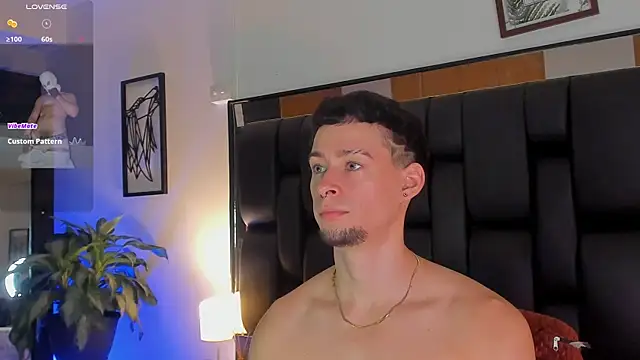 JadeSmiith  online show from 10-10-25, 10:20