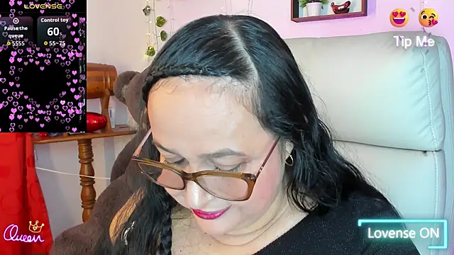 Gia Nahomi online show from 04-25-26, 12:02