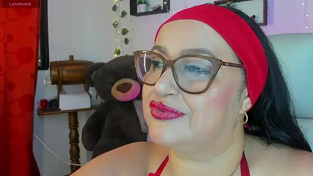 Gia Nahomi online show from 04-26-26, 09:34