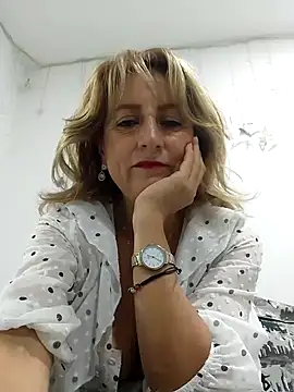 almaluna7 online show from 02-02-25, 01:45