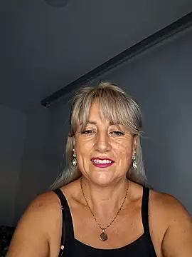 almaluna7 online show from 02-07-26, 11:52