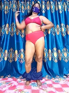 Hot Maleka online show from 03-11-25, 06:00