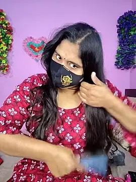 Hot Maleka online show from 12-18-25, 01:22